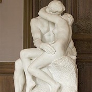 "The Kiss" in Paris