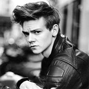 Thomas Brodie-Sangster