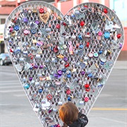 Add a Lock to the Love Locket, Las Vegas