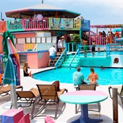 Nipper's Sunday Pig Roast, Bahamas