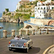Drive Italy&#39;s Amalfi Coast