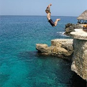Sun, Snorkelling, and Cliff Jumping in Negril, Jamaica