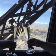 Lunch at Jules Verne