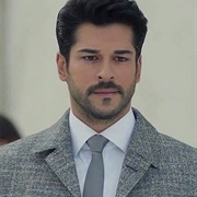 Burak Özçivit