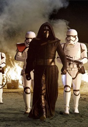 Villain Says Hero "May Be Useful", and Doesn't Kill Hero- The Force Awakens (2015)