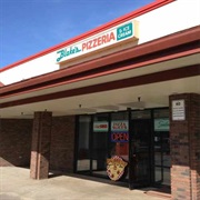 Blake's Pizzeria & Ice Cream (Carnation, Washington)