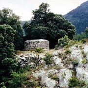 Le Tombeau Des Pontils