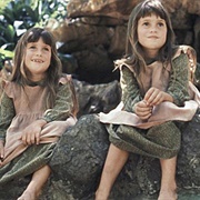 Lindsay and Sidney Greenbush