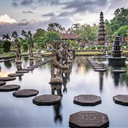 Tirta Gangga, Bali