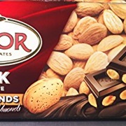Valor Dark Chocolate With Almonds (Spain)