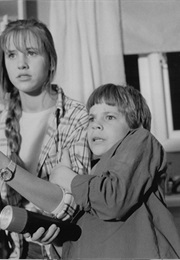 Stephen Dorff and Christa Denton in the Gate (1987)