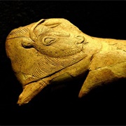 Bison Licking Wound, Musee Des Antiquités Nationales, St. Germain-En-Laye, France