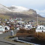 Miðvágur