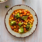 Chickpea and Broccoli Curry