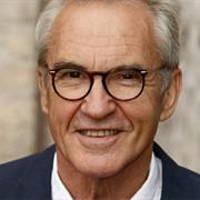 Larry Lamb