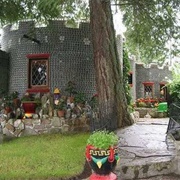 Boswell Embalming Bottle House, Sanca, British Columbia