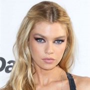 Stella Maxwell
