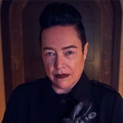 Kathy Bates - Miriam Mead