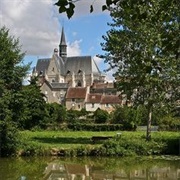 Visit Montrésor, Centre.