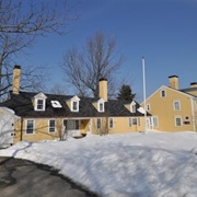 Ladd-Gilman House