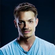 Joel Kinnaman