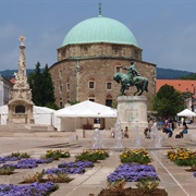 Mosque of Pasha Qasim