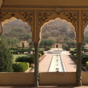 Sisodia Rani Garden