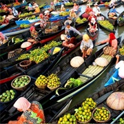 Pasar Terapung Muara Kuin