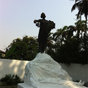 Monument Aux Morts, Grand Bassam, Côte D'ivoire