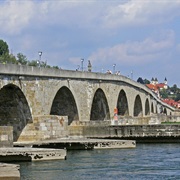 Stone Bridge (Regensburg)