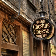 Have a Drink at Ye Olde Cheshire Cheese.