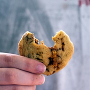 Honeycomb Chip Biscuit