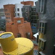 Ray and Maria Stata Center