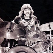 John Bonham, 32, Asphyxiation on Vomit