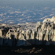 Climbing Expedition on 5895 M High Mount Kilimanjaro, Tansania