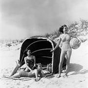 Beach Ball (1938)