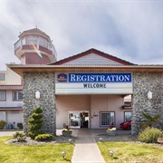 Best Western Lighthouse Suites Inn (Ocean Shores, Washington)