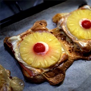 Toast Hawaii (Ham &amp; Pineapple)