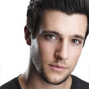 Drew Roy