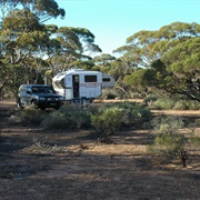 Jilla Rock Hole Free Camp Eyre Highway