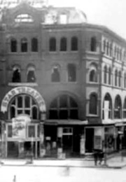 Demolishing and Building Up the Star Theatre (1901)