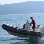 Get the Recreational Boat Licence
