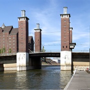 Schwanentorbrücke