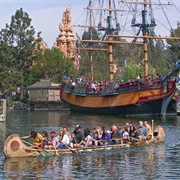 Davy Crockett's Explorer Canoes