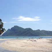 Maluk Beach, Sumbawa