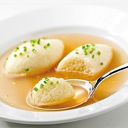 Grießnockerlsoße (Soup)