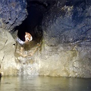 Dwarf's Cave, Samoa