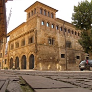 Museo Gustavo De Maeztu, Estella