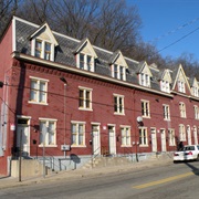Houses at 2501-2531 Charles Street