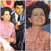 A Moça Que Veio De Longe